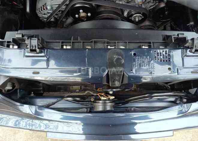 Mercedes E 240 2000, 264,300 km - 2.4 l - Gəncə