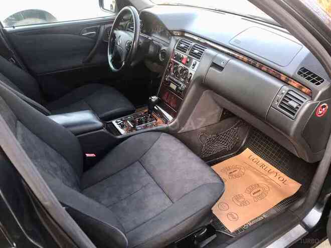Mercedes E 240 2000, 264,300 km - 2.4 l - Gəncə