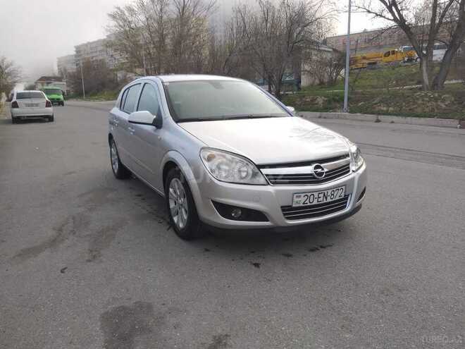 Opel Astra 2007, 214,000 km - 1.4 л - Bakı