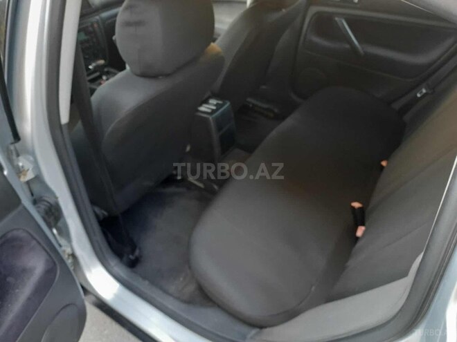Volkswagen Passat 2004, 250,000 km - 1.8 l - Bakı