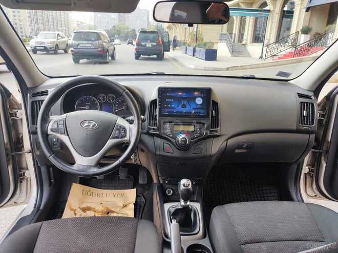 Hyundai i30 2011, 234,000 km - 1.4 l - Bakı