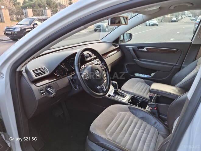 Volkswagen Passat 2011, 170,000 km - 1.8 l - Bakı