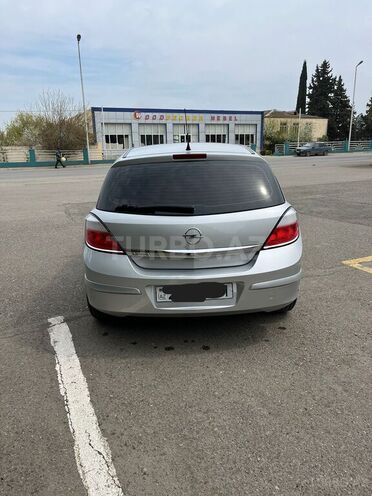 Opel Astra 2006, 214,000 km - 1.4 л - Qazax