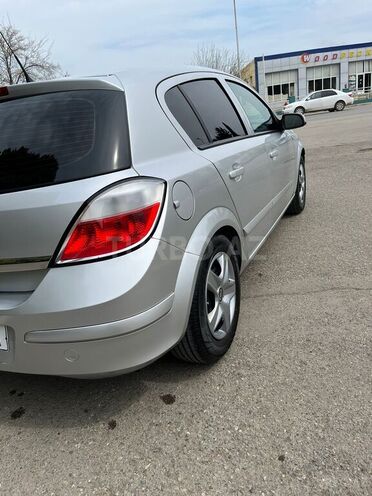 Opel Astra 2006, 214,000 km - 1.4 л - Qazax