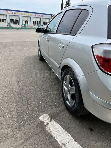 Opel Astra 2006, 214,000 km - 1.4 л - Qazax