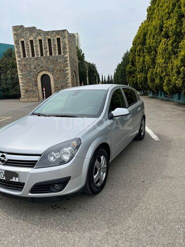 Opel Astra 2006, 214,000 km - 1.4 л - Qazax