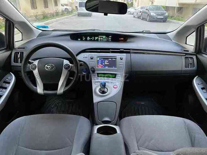 Toyota Prius 2011, 200,000 km - 1.8 л - Bakı
