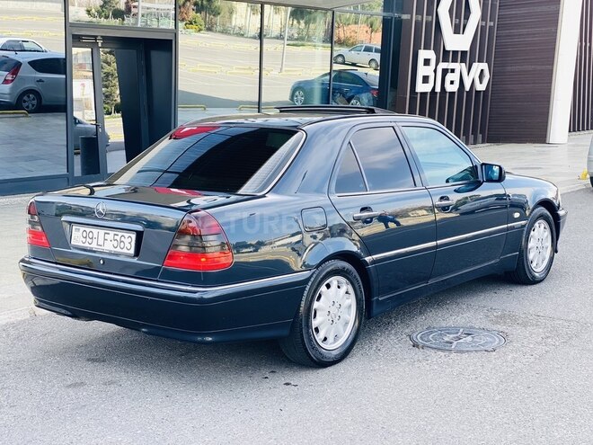 Mercedes C 240 1998, 260,000 km - 2.4 l - Bakı