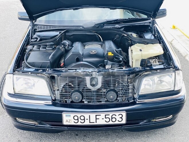 Mercedes C 240 1998, 260,000 km - 2.4 l - Bakı