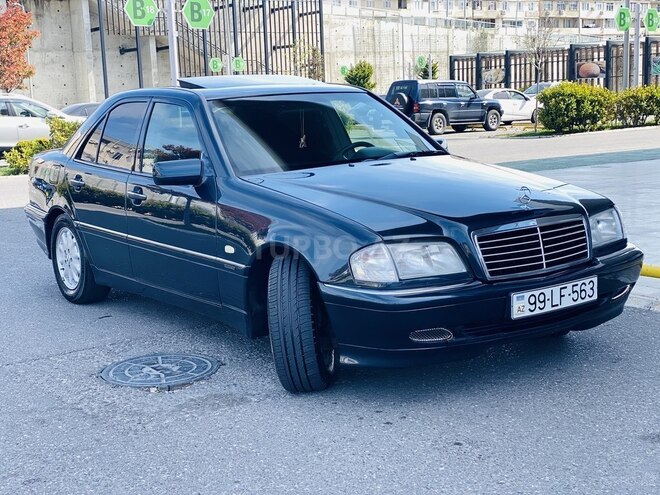 Mercedes C 240 1998, 260,000 km - 2.4 l - Bakı