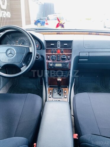 Mercedes C 240 1998, 260,000 km - 2.4 l - Bakı