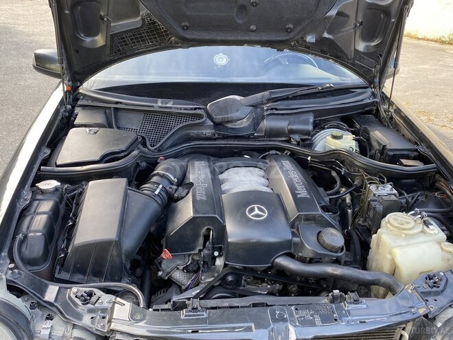 Mercedes E 240 2001, 394,000 km - 2.4 l - Bakı