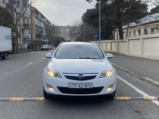 Opel Astra 2012, 176,000 km - 1.4 l - Bakı