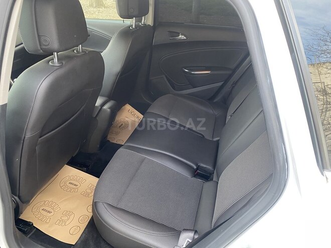 Opel Astra 2012, 176,000 km - 1.4 l - Bakı
