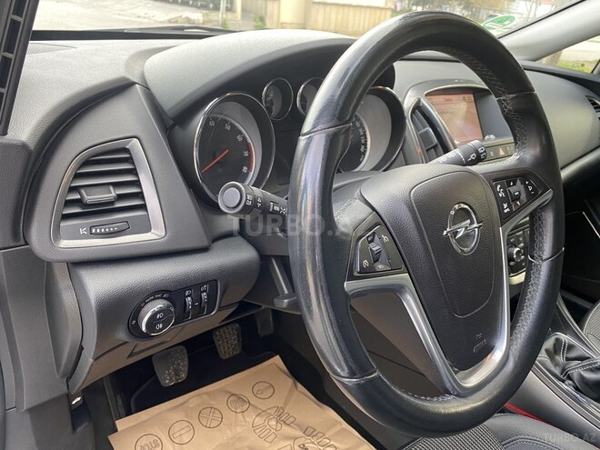 Opel Astra 2012, 176,000 km - 1.4 l - Bakı
