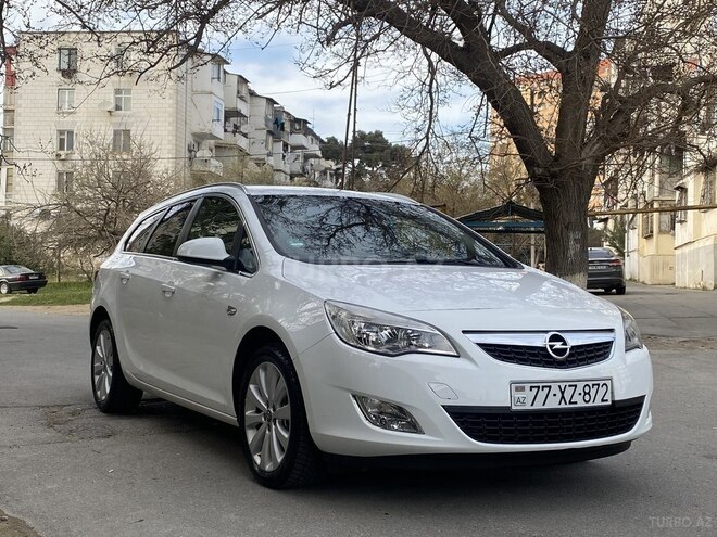 Opel Astra 2012, 176,000 km - 1.4 l - Bakı