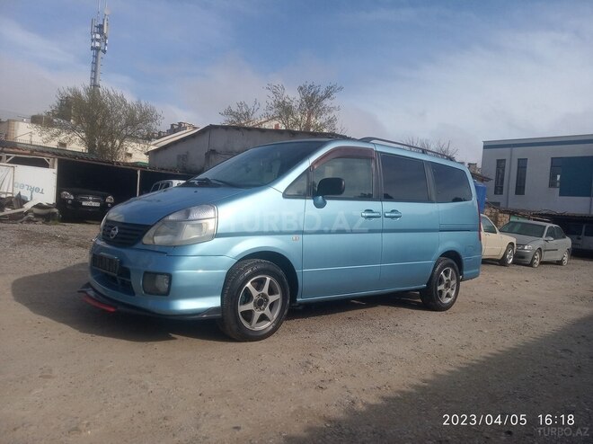 Nissan Serena 2002, 198,000 km - 2.0 л - Bakı