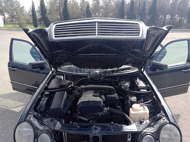 Mercedes E 200 1997, 396,000 km - 2.0 l - Gəncə