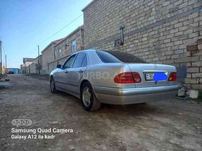 Mercedes E 230 1997, 314,000 km - 2.3 л - Bakı