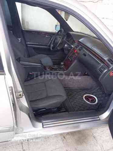 Mercedes E 230 1997, 314,000 km - 2.3 л - Bakı