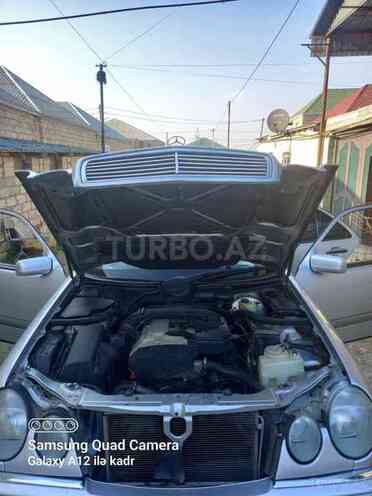 Mercedes E 230 1997, 314,000 km - 2.3 л - Bakı