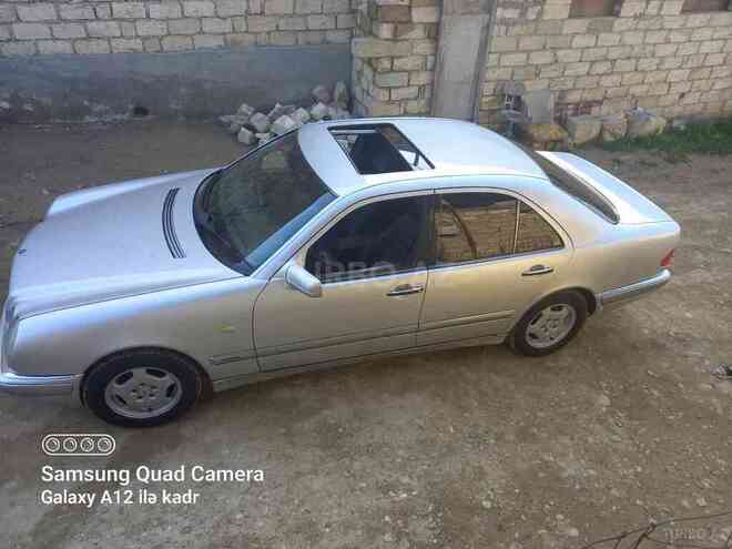 Mercedes E 230 1997, 314,000 km - 2.3 л - Bakı