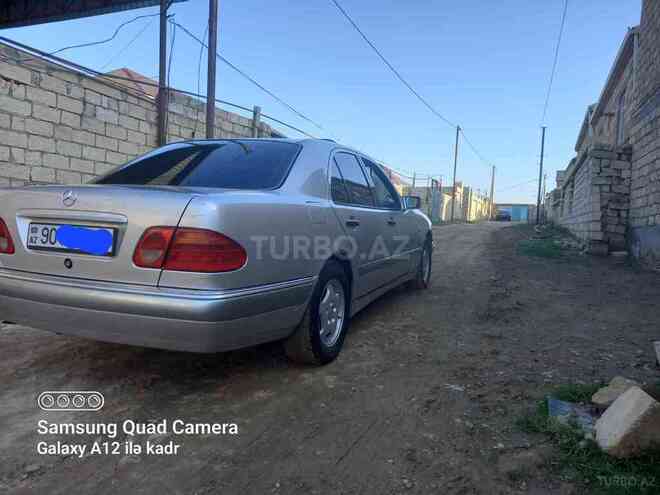 Mercedes E 230 1997, 314,000 km - 2.3 л - Bakı