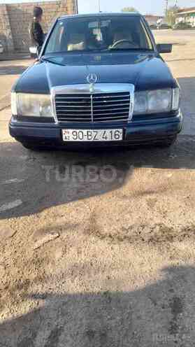 Mercedes E 220 1993, 243,000 km - 2.2 л - Şirvan