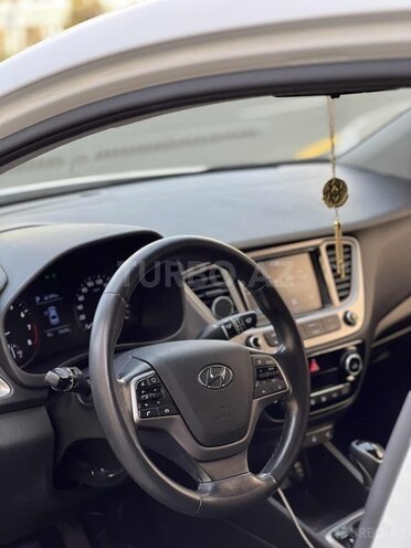 Hyundai Accent 2019, 53,600 km - 1.6 l - Bakı