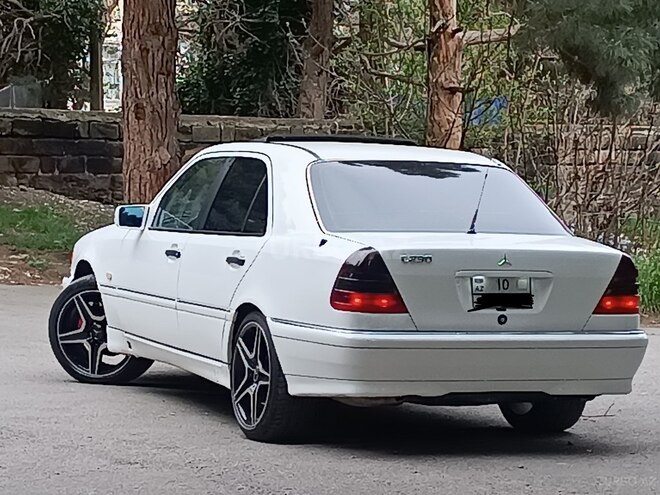 Mercedes C 220 1995, 265,895 km - 2.2 л - Bakı