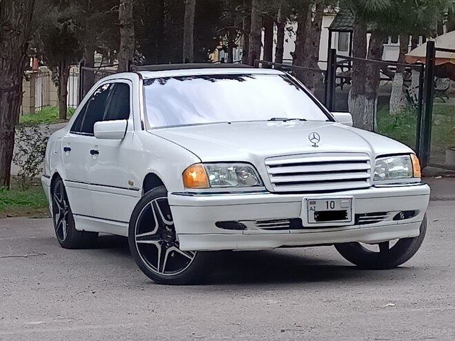 Mercedes C 220 1995, 265,895 km - 2.2 л - Bakı