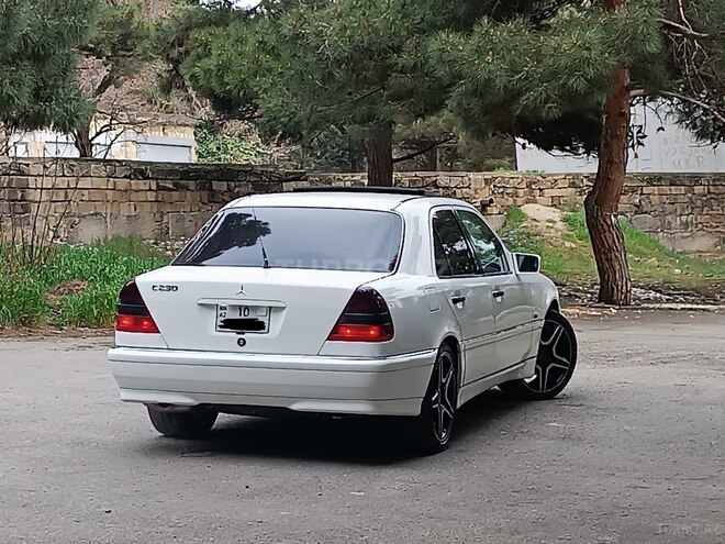 Mercedes C 220 1995, 265,895 km - 2.2 л - Bakı