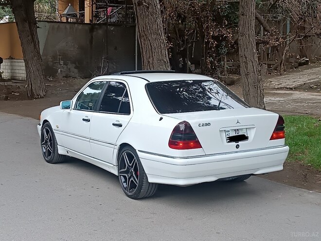 Mercedes C 220 1995, 265,895 km - 2.2 л - Bakı