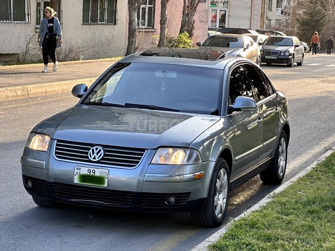 Volkswagen Passat 2004, 218,000 km - 1.8 l - Bakı
