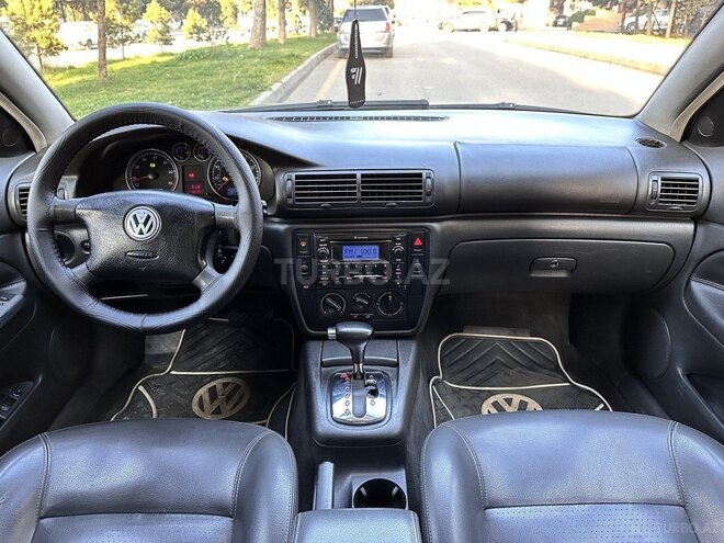 Volkswagen Passat 2004, 218,000 km - 1.8 l - Bakı