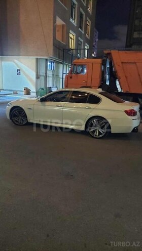 BMW 528 2015, 250,000 km - 2.0 l - Bakı