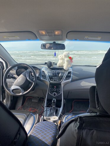 Hyundai Elantra 2015, 260,000 km - 1.8 l - Bakı