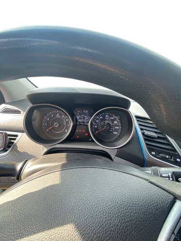 Hyundai Elantra 2015, 260,000 km - 1.8 l - Bakı