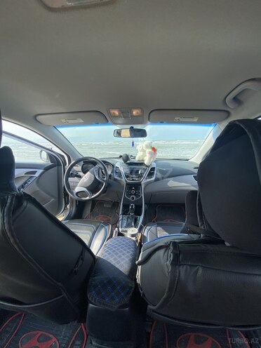 Hyundai Elantra 2015, 260,000 km - 1.8 l - Bakı