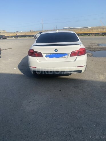 BMW 520 2013, 215,000 km - 2.0 л - Bakı