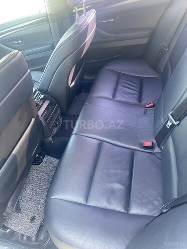 BMW 520 2013, 215,000 km - 2.0 л - Bakı