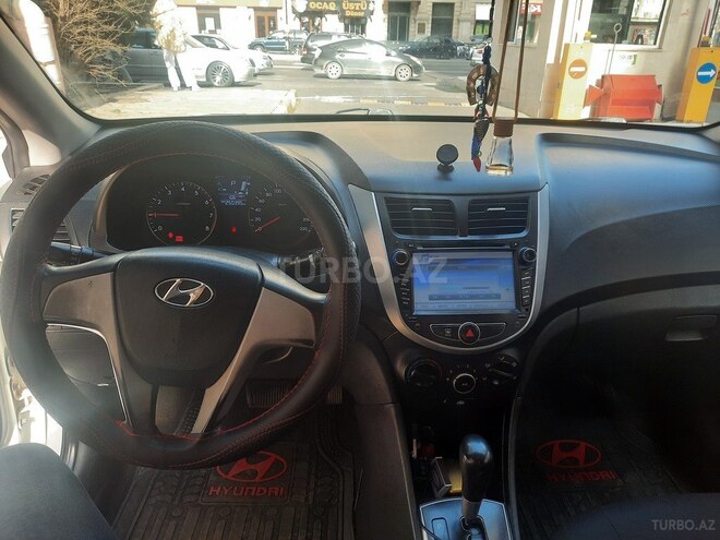 Hyundai Accent 2012, 246,000 km - 1.4 л - Bakı