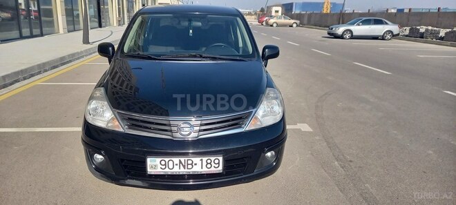 Nissan Tiida 2010, 220,000 km - 1.6 л - Sumqayıt