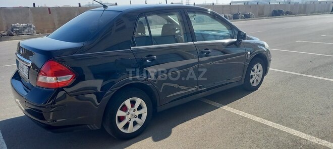 Nissan Tiida 2010, 220,000 km - 1.6 л - Sumqayıt