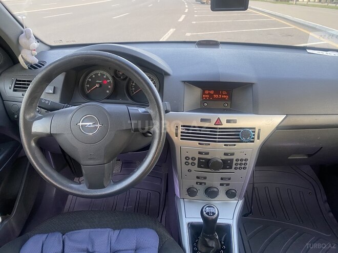 Opel Astra 2009, 295,600 km - 1.4 l - Bakı