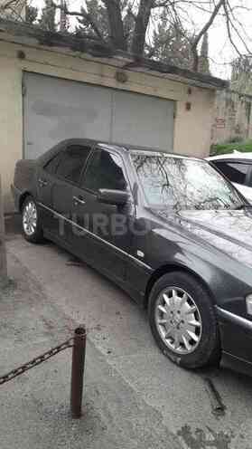 Mercedes C 240 1999, 288,000 km - 2.4 l - Bakı