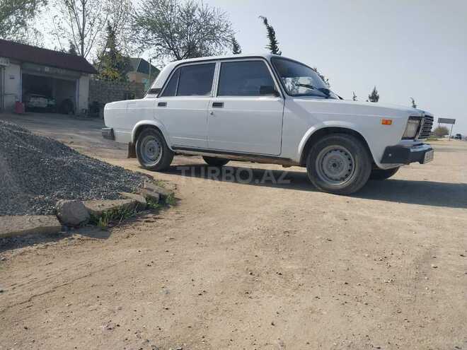 LADA (VAZ) 2107 2007, 94,180 km - 1.6 l - Salyan
