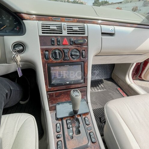 Mercedes E 270 2000, 493,000 km - 2.7 l - Bakı