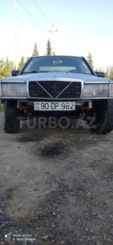 Mercedes 190 1990, 110,000 km - 2.5 l - Şirvan
