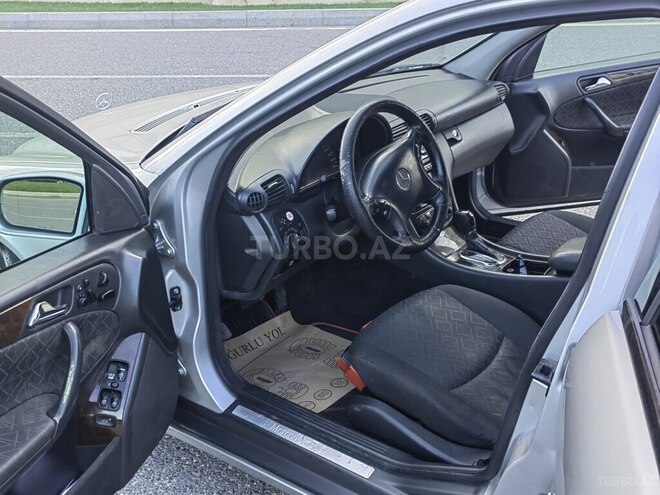 Mercedes C 200 2000, 389,000 km - 2.0 l - Bakı